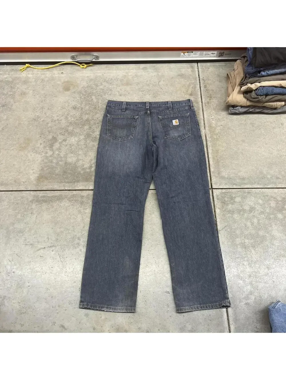 vintage carhartt dark blue relaxed baggy fit jeans size 38 x 32